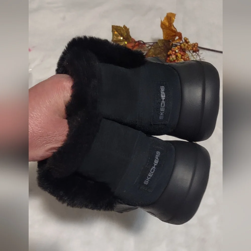 Women's Black Fur-Lined Boots